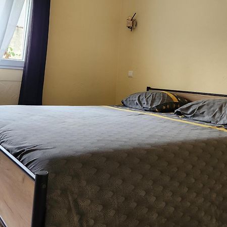 Bed and Breakfast Les Belles Nuits Le Bousquet-d'Orb Esterno foto